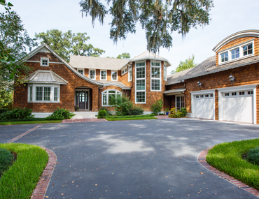Extraordinary Shingle-Style Homes