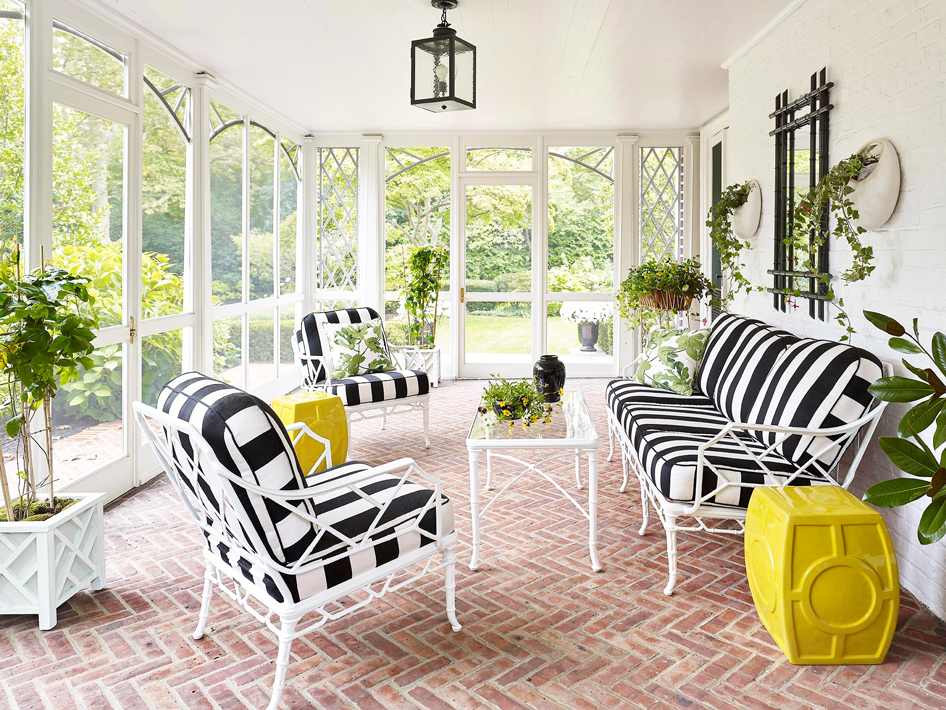 How to Liven Up Your Yard with Garden Furniture - Chairish Blog